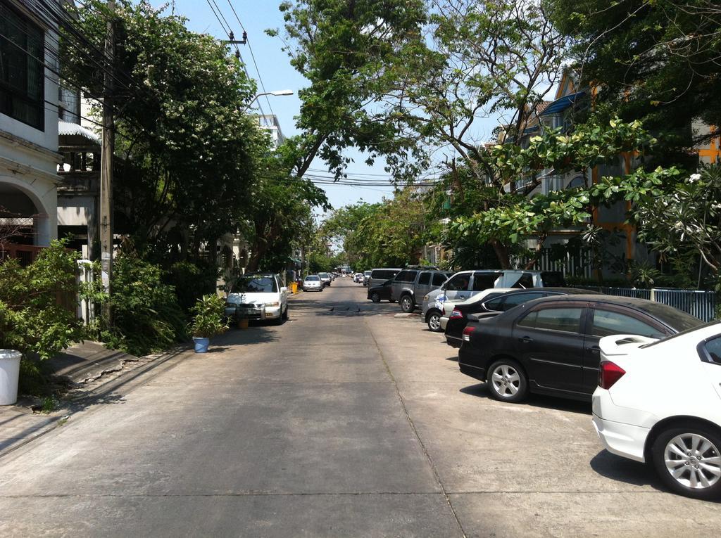 Park Avenue@Huamark Bangkok Esterno foto