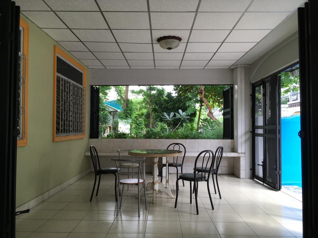 Park Avenue@Huamark Bangkok Esterno foto