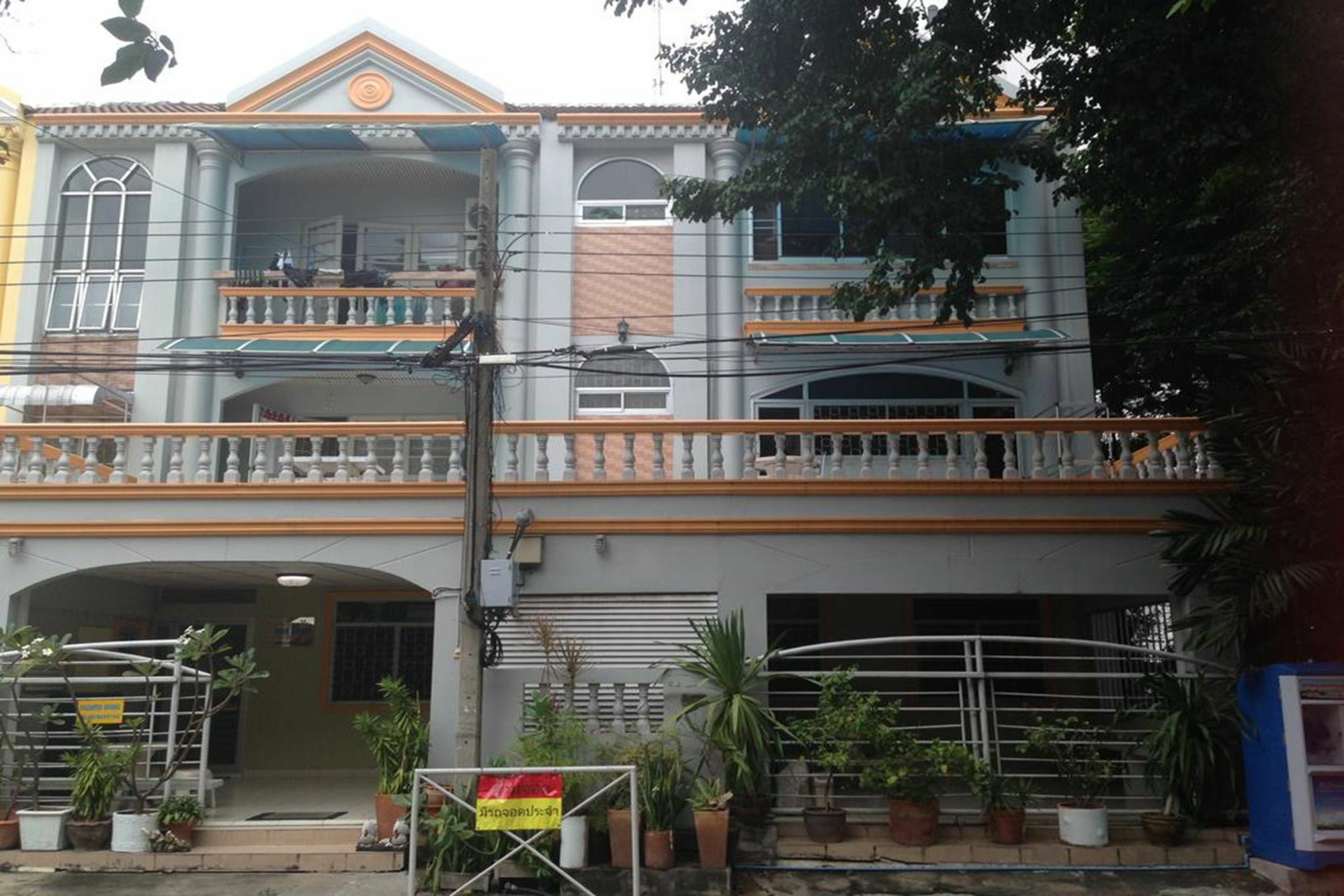 Park Avenue@Huamark Bangkok Esterno foto